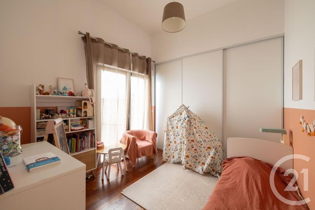 Appartement T4 à vendre - 4 pièces - 91.0 m2 - BORDEAUX - 33 - AQUITAINE - Century 21 Pey Berland