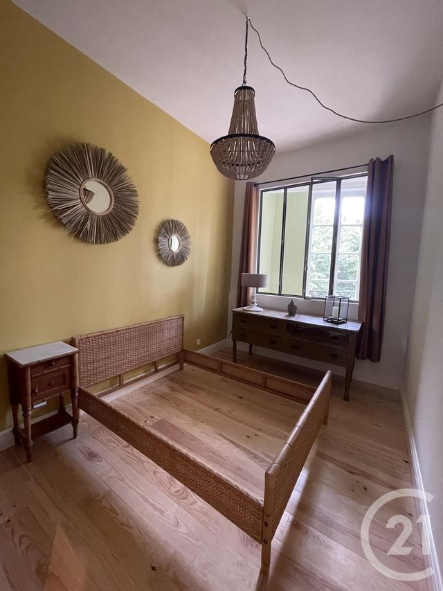 Afficher la photo en grand appartement à louer - 2 pièces - 53.0 m2 - BORDEAUX - 33 - AQUITAINE - Century 21 Pey Berland