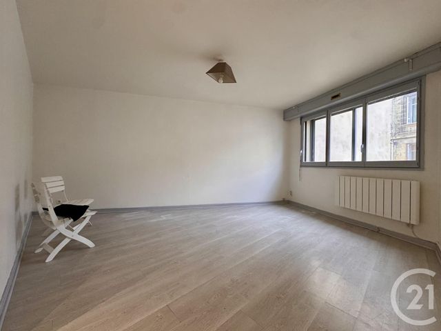 Appartement T2 à vendre - 2 pièces - 44.67 m2 - BORDEAUX - 33 - AQUITAINE - Century 21 Pey Berland
