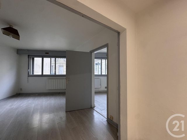 Appartement T2 à vendre - 2 pièces - 44.67 m2 - BORDEAUX - 33 - AQUITAINE - Century 21 Pey Berland