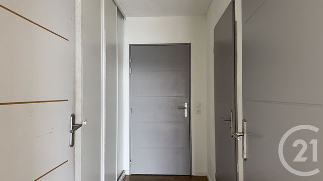 Appartement T2 à vendre - 2 pièces - 38.97 m2 - LORMONT - 33 - AQUITAINE - Century 21 Pey Berland