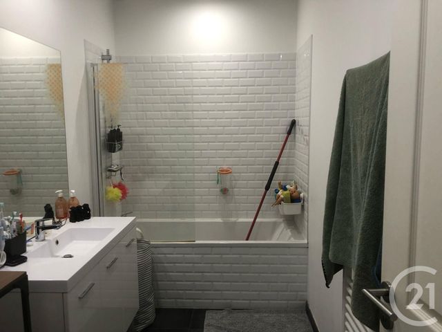 Appartement T3 à vendre - 3 pièces - 89.06 m2 - BORDEAUX - 33 - AQUITAINE - Century 21 Pey Berland