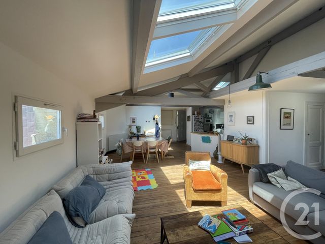 Appartement T4 à louer - 4 pièces - 110.74 m2 - BORDEAUX - 33 - AQUITAINE - Century 21 Pey Berland
