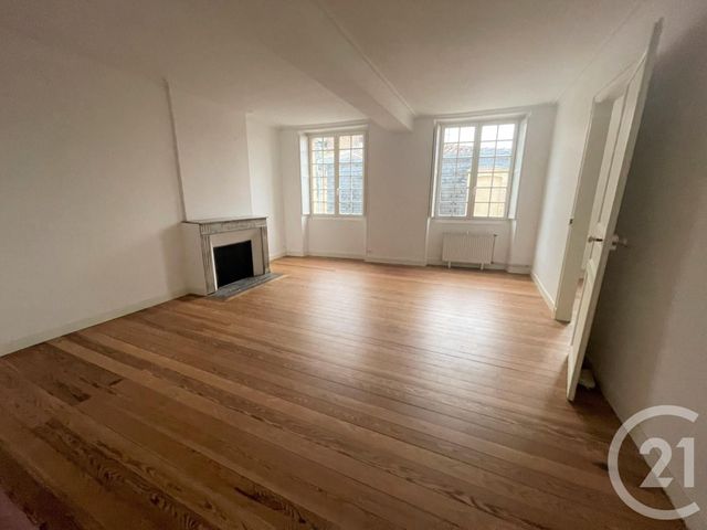 Appartement T3 à louer - 3 pièces - 75.62 m2 - BORDEAUX - 33 - AQUITAINE - Century 21 Pey Berland