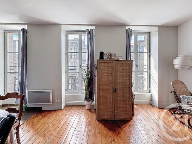 Afficher la photo en grand Appartement T3 à vendre - 3 pièces - 63.26 m2 - BORDEAUX - 33 - AQUITAINE - Century 21 Pey Berland