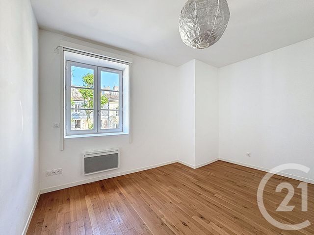 Appartement T3 à vendre - 3 pièces - 81.62 m2 - BORDEAUX - 33 - AQUITAINE - Century 21 Pey Berland