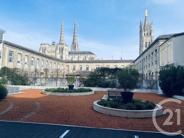 Appartement F3 à louer - 3 pièces - 73.05 m2 - BORDEAUX - 33 - AQUITAINE - Century 21 Pey Berland