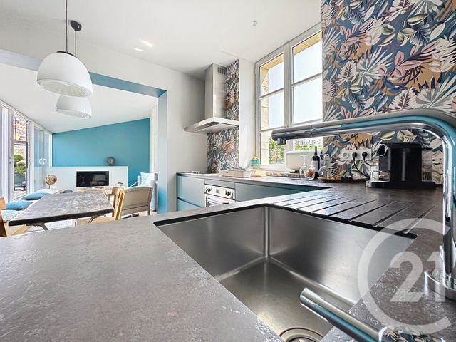 Appartement T3 à vendre - 3 pièces - 76.0 m2 - BORDEAUX - 33 - AQUITAINE - Century 21 Pey Berland