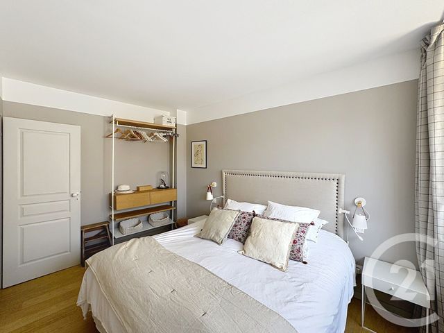 Appartement T3 à vendre - 3 pièces - 76.0 m2 - BORDEAUX - 33 - AQUITAINE - Century 21 Pey Berland