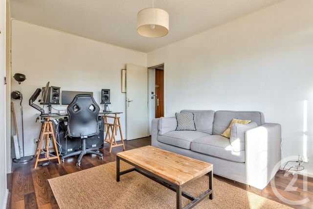 Appartement Studio à vendre - 1 pièce - 33.0 m2 - BORDEAUX - 33 - AQUITAINE - Century 21 Pey Berland