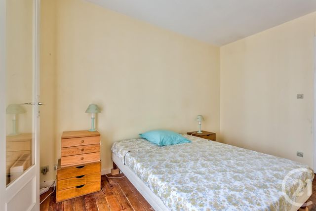 Appartement F2 à vendre - 2 pièces - 61.96 m2 - BORDEAUX - 33 - AQUITAINE - Century 21 Pey Berland