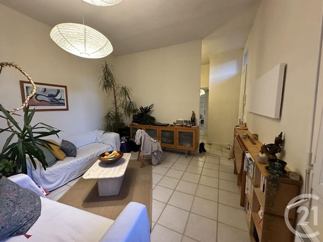 Afficher la photo en grand Appartement à vendre - 5 pièces - 42.93 m2 - BORDEAUX - 33 - AQUITAINE - Century 21 Pey Berland