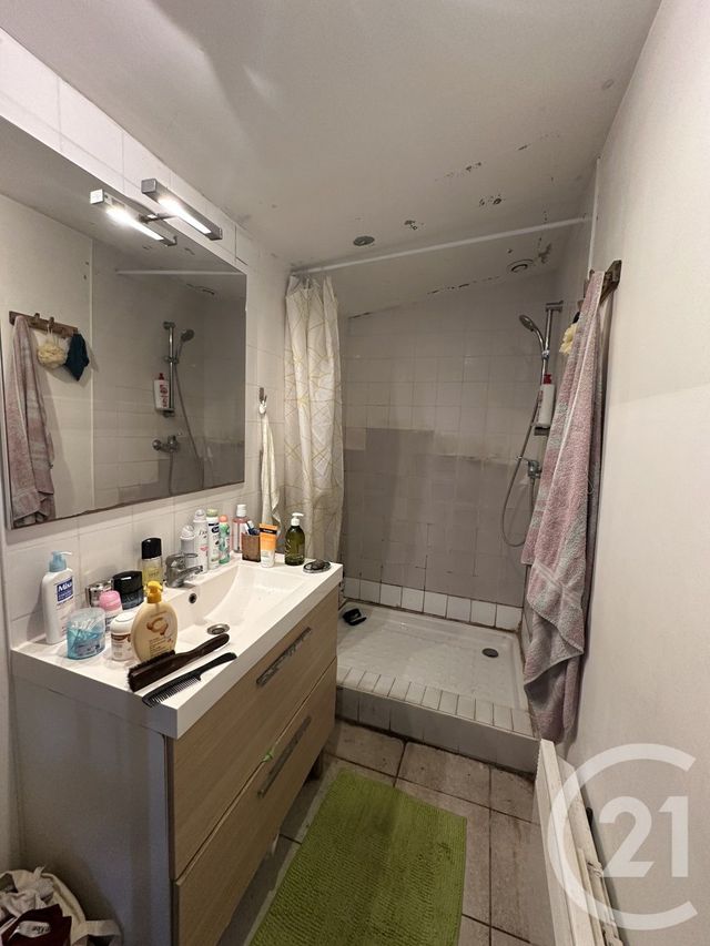 Afficher la photo en grand Appartement T2 à vendre - 2 pièces - 43.09 m2 - BORDEAUX - 33 - AQUITAINE - Century 21 Pey Berland