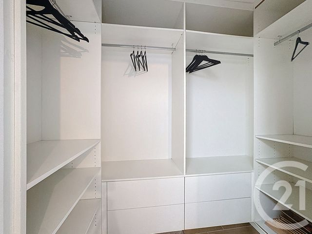 Afficher la photo en grand Appartement T2 à louer - 2 pièces - 50.99 m2 - BORDEAUX - 33 - AQUITAINE - Century 21 Pey Berland