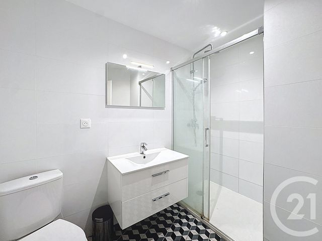 Afficher la photo en grand Appartement T2 à louer - 2 pièces - 50.99 m2 - BORDEAUX - 33 - AQUITAINE - Century 21 Pey Berland