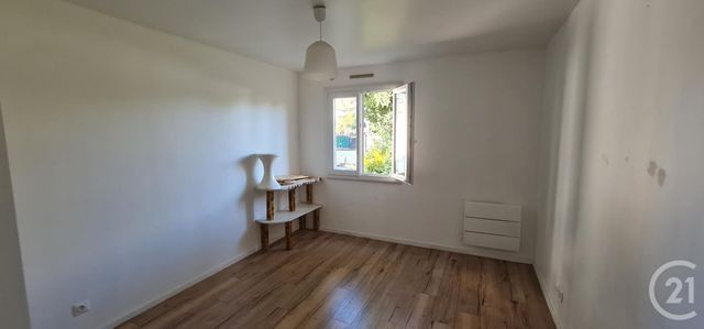 maison à vendre - 4 pièces - 60.8 m2 - MONTFERMEIL - 93 - ILE-DE-FRANCE - Century 21 Pey Berland