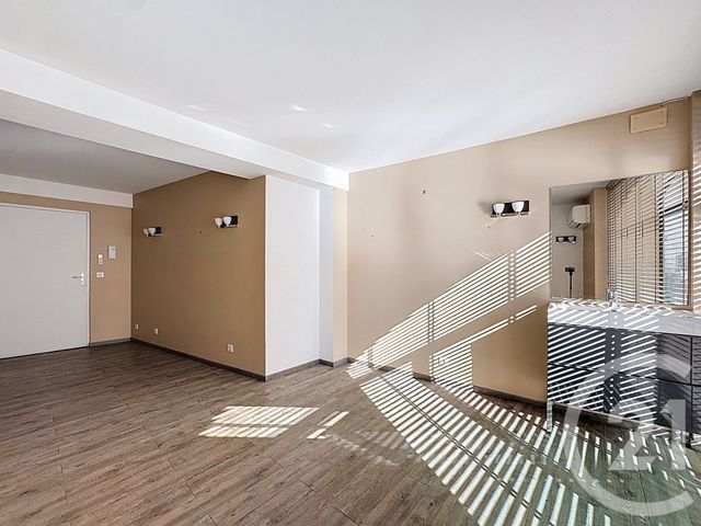 Afficher la photo en grand Appartement Local à louer - 1 pièce - 20.83 m2 - BORDEAUX - 33 - AQUITAINE - Century 21 Pey Berland