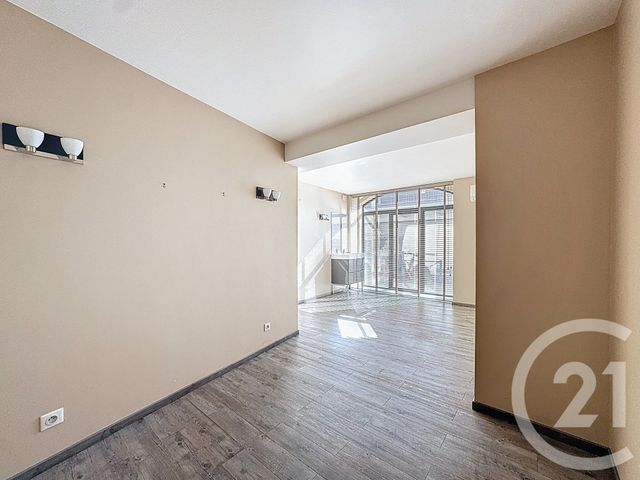 Afficher la photo en grand Appartement Local à louer - 1 pièce - 20.83 m2 - BORDEAUX - 33 - AQUITAINE - Century 21 Pey Berland