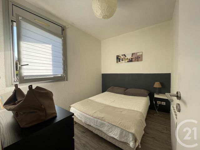 Afficher la photo en grand Appartement à vendre - 2 pièces - 34.42 m2 - BORDEAUX - 33 - AQUITAINE - Century 21 Pey Berland