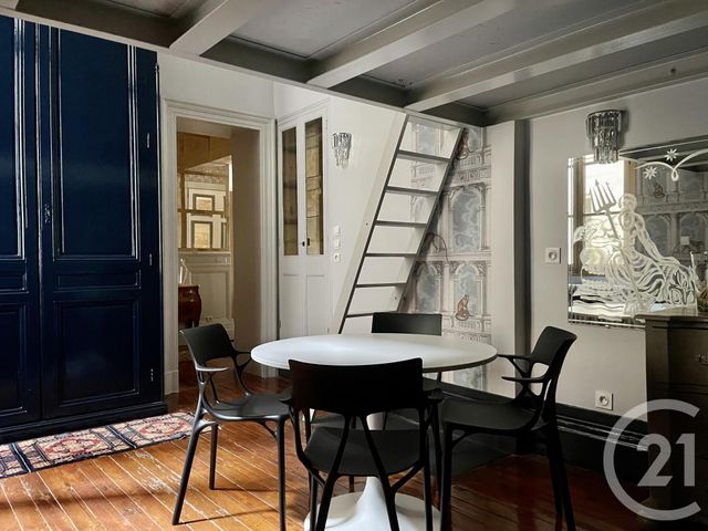 Appartement T2 à louer - 3 pièces - 71.04 m2 - BORDEAUX - 33 - AQUITAINE - Century 21 Pey Berland