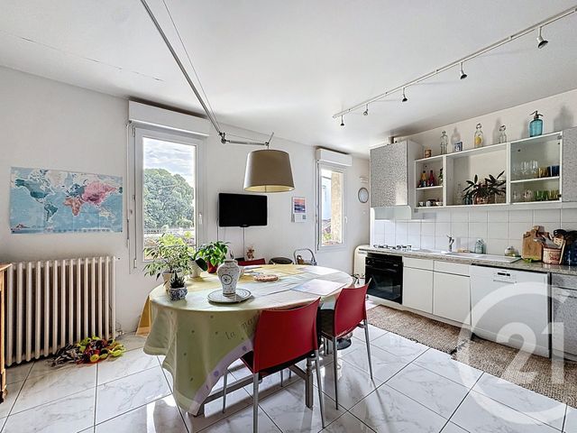 Appartement T5 à vendre - 5 pièces - 125.39 m2 - BORDEAUX - 33 - AQUITAINE - Century 21 Pey Berland