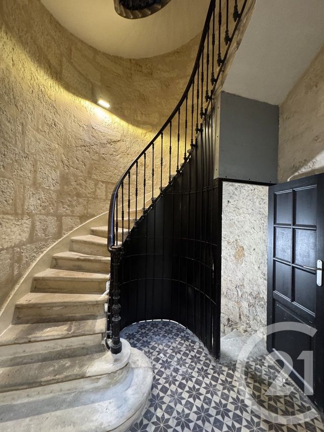 Appartement à louer - 3 pièces - 73.7 m2 - BORDEAUX - 33 - AQUITAINE - Century 21 Pey Berland