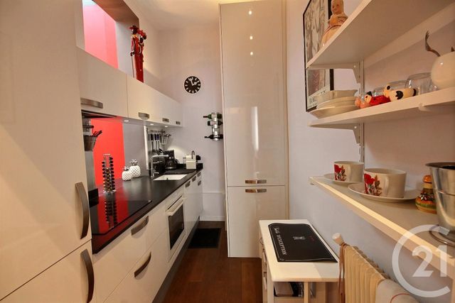 Appartement T3 à vendre - 3 pièces - 75.0 m2 - BORDEAUX - 33 - AQUITAINE - Century 21 Pey Berland